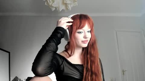 Snapshot of mollycodle chatting on 02-24-25, 07:41 Goddess Katherine online show from 02-24-25, 07:41