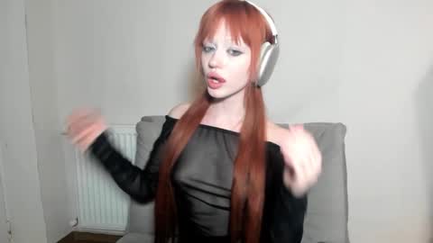 Snapshot of mollycodle chatting on 03-06-25, 04:38 Goddess Katherine online show from 03-06-25, 04:38