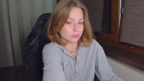 Snapshot of mollydangerous chatting on 09-19-25, 07:58 Taisha online show from 09-19-25, 07:58