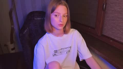 Snapshot of mollydangerous chatting on 09-30-25, 03:39 Taisha online show from 09-30-25, 03:39