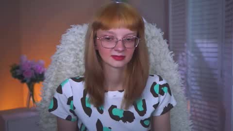 Snapshot of mollyjiggles chatting on 09-30-25, 04:23 mollyjiggles online show from 09-30-25, 04:23
