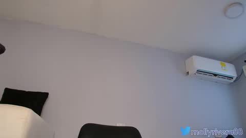 Snapshot of mollyrivera chatting on 09-08-25, 09:47 Molly online show from 09-08-25, 09:47