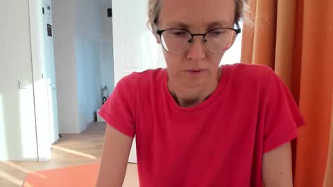 Snapshot of mollystory chatting on 09-22-25, 05:09 AngelMomm online show from 09-22-25, 05:09