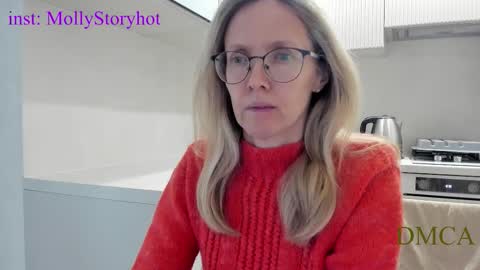 Snapshot of mollystory chatting on 02-06-26, 09:34 AngelMomm online show from 02-06-26, 09:34