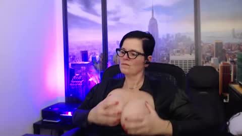 MollySun Nina Randmann online show from 12-14-24, 08:29