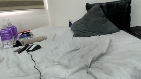 mommy26 online show from 02-06-25, 01:32