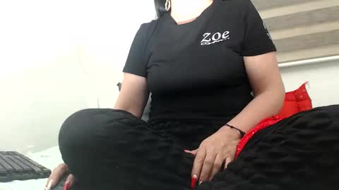 mommy26 online show from 12-02-25, 01:00