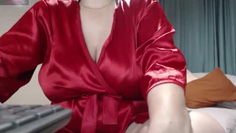 Daphne  online show from 11-10-25, 12:20