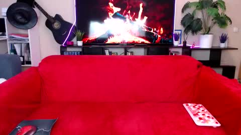 Maria online show from 11-29-25, 04:04