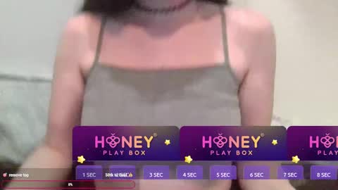 Snapshot of mommynatrix chatting on 12-13-24, 01:26 Mommynatrix online show from 12-13-24, 01:26