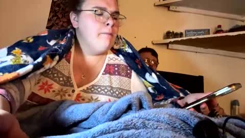 Snapshot of mommyndaddyplaytime chatting on 10-30-25, 04:36 mommyndaddyplaytime online show from 10-30-25, 04:36