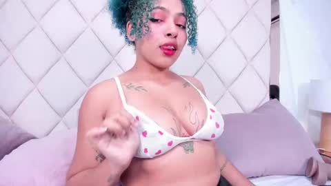 Snapshot of momo_ayasse chatting on 09-19-25, 09:26 Momo online show from 09-19-25, 09:26