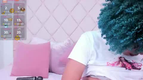 Snapshot of momo_ayasse chatting on 09-25-25, 09:40 Momo online show from 09-25-25, 09:40