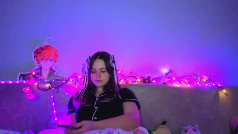 Snapshot of momomochi_ chatting on 01-31-26, 07:11 Momo online show from 01-31-26, 07:11