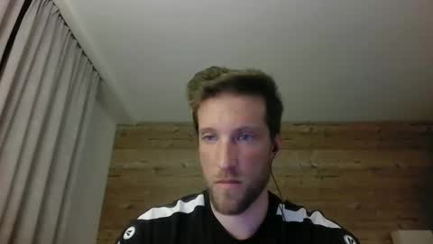 moms_little_monster online show from 12-09-24, 04:15