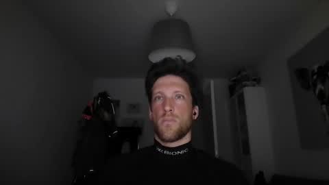 moms_little_monster online show from 01-28-25, 09:19