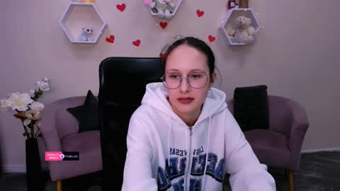 Snapshot of mona_cloud chatting on 03-04-25, 02:53 Mona online show from 03-04-25, 02:53