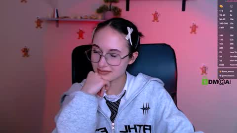 Snapshot of mona_cloud chatting on 01-07-26, 08:22 Mona online show from 01-07-26, 08:22