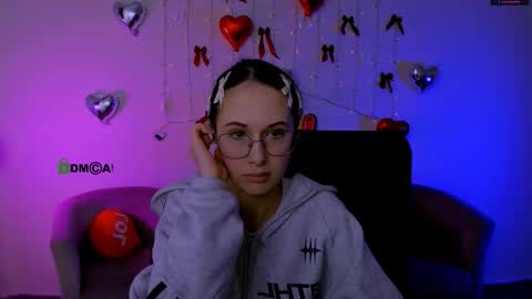 Snapshot of mona_cloud chatting on 02-10-26, 07:40 Mona online show from 02-10-26, 07:40