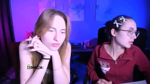 Snapshot of mona_cloud chatting on 02-11-26, 08:03 Mona online show from 02-11-26, 08:03