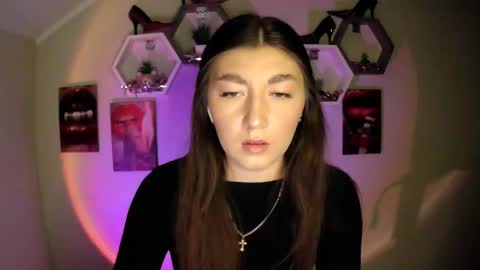 sweet girl and shine body online show from 09-12-25, 07:52