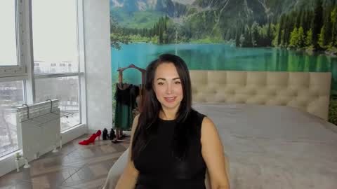 monica_weisss online show from 01-03-25, 11:57