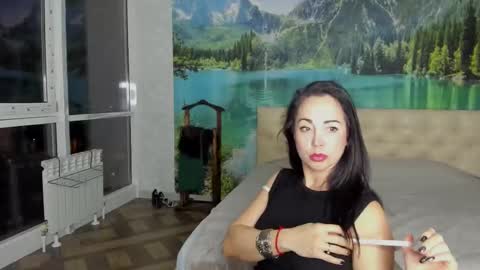 monica_weisss online show from 01-03-25, 09:05