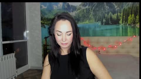 monica_weisss online show from 01-09-25, 12:35