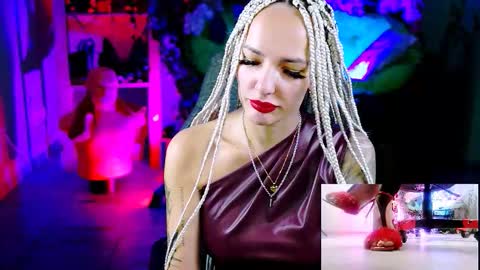 Monika online show from 11-07-25, 10:26