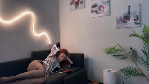 Snapshot of monicami chatting on 01-17-26, 10:42 Monica online show from 01-17-26, 10:42