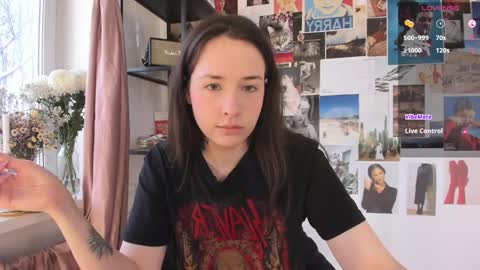 Monica online show from 01-06-25, 10:02