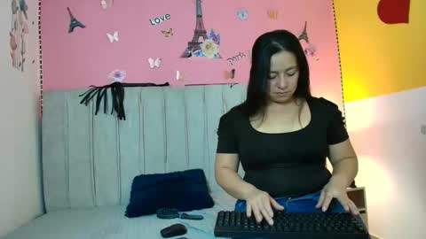 Snapshot of monickhot303av chatting on 03-11-25, 04:54 monickhot303av online show from 03-11-25, 04:54