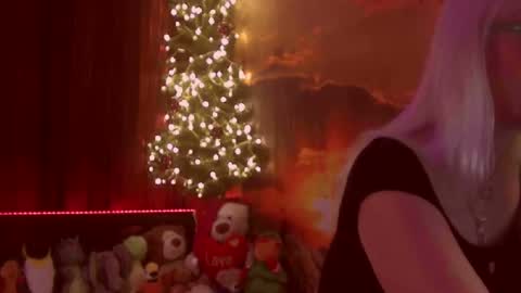 Snapshot of monicutex chatting on 12-29-24, 03:11 Monika    online show from 12-29-24, 03:11