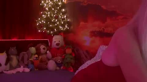 Snapshot of monicutex chatting on 01-08-25, 03:29 Monika    online show from 01-08-25, 03:29