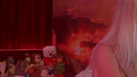 Snapshot of monicutex chatting on 01-12-25, 02:45 Monika    online show from 01-12-25, 02:45