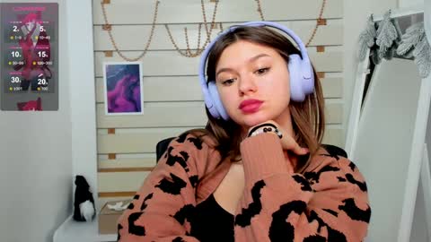 Monika online show from 01-11-25, 11:56