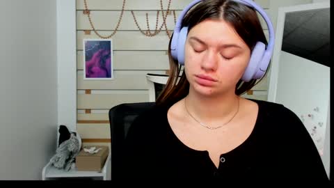 Monika online show from 01-23-25, 07:00