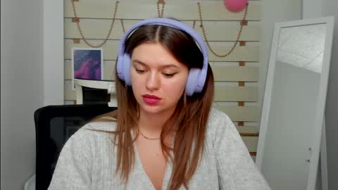 Monika online show from 02-24-25, 05:20