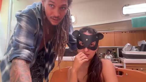 Monk and Mia online show from 10-11-25, 10:47