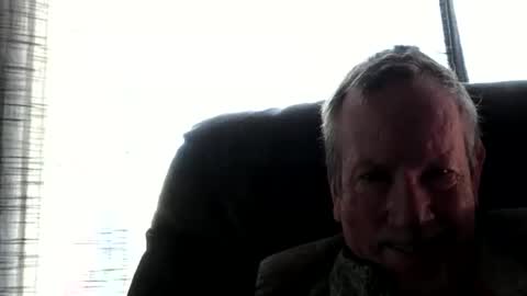 Snapshot of monkeedance chatting on 12-01-24, 08:09 Monkee Dance online show from 12-01-24, 08:09