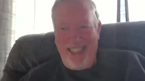 Snapshot of monkeedance chatting on 02-17-25, 03:20 Monkee Dance online show from 02-17-25, 03:20