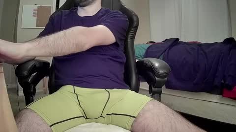 Snapshot of monkey_4u chatting on 10-03-25, 11:57 monkey_4u online show from 10-03-25, 11:57