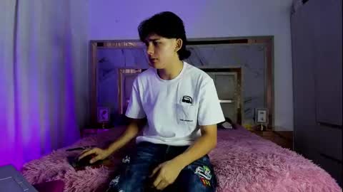 monky_0002 online show from 03-26-26, 03:23