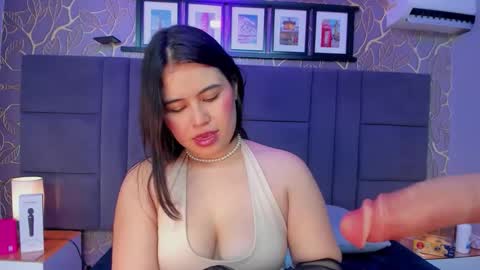   online show from 12-14-25, 04:18