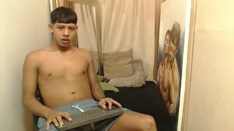 Snapshot of monsoon_the_best chatting on 11-13-25, 04:11 monsoon_the_best online show from 11-13-25, 04:11