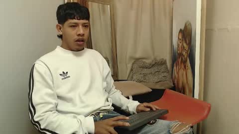 Snapshot of monsoon_the_best chatting on 11-17-25, 02:17 monsoon_the_best online show from 11-17-25, 02:17