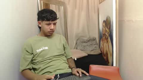 Snapshot of monsoon_the_best chatting on 11-27-25, 03:08 monsoon_the_best online show from 11-27-25, 03:08