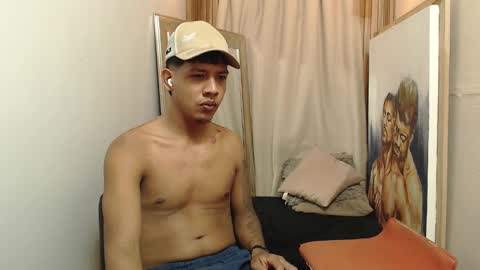 Snapshot of monsoon_the_best chatting on 12-05-25, 07:28 monsoon_the_best online show from 12-05-25, 07:28