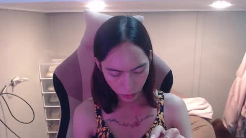 ELYSE A SIMPLE GIRL online show from 01-10-25, 12:15