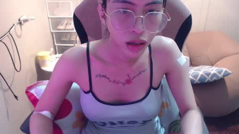 ELYSE A SIMPLE GIRL online show from 02-22-25, 01:57